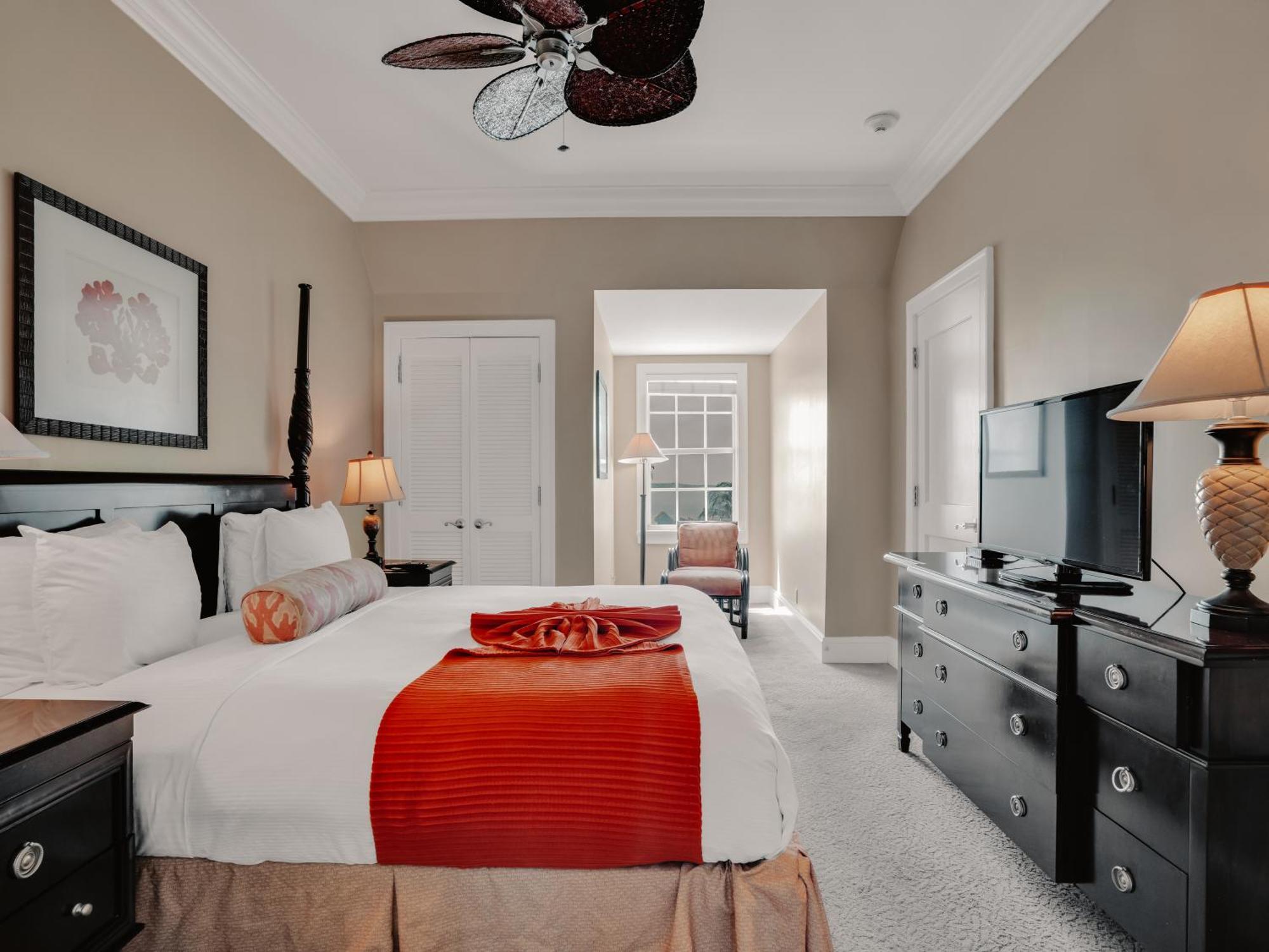 Valentines Resort & Marina Dunmore Town Экстерьер фото