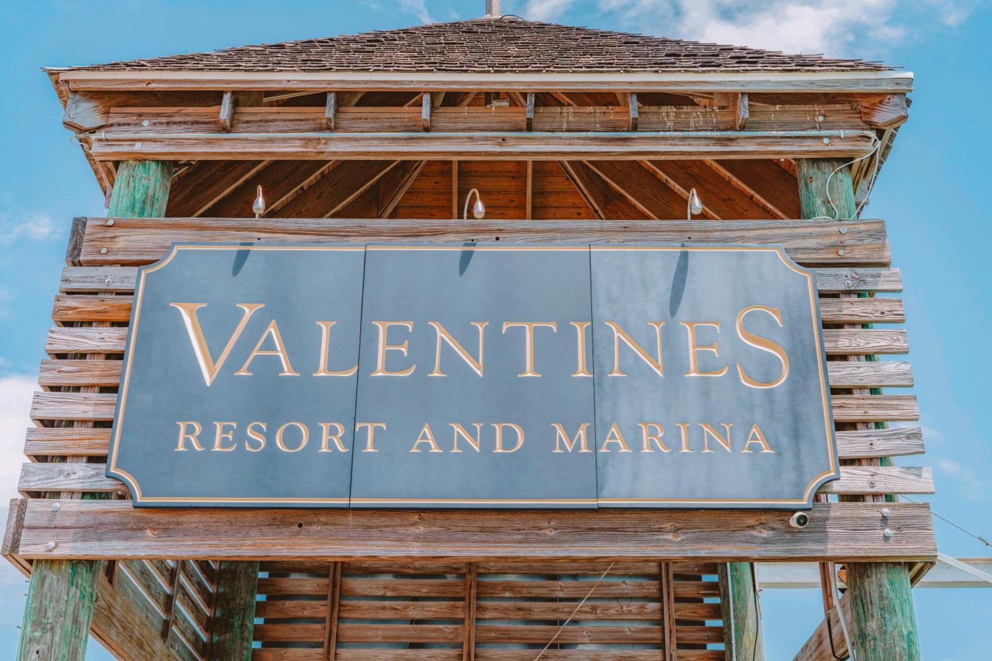 Valentines Resort & Marina Dunmore Town Экстерьер фото